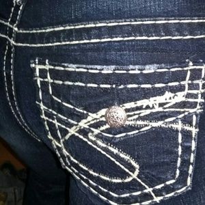 Silver suki jeans straight leg 27x32