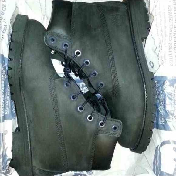 Timberlands size 4.5 in men's sizes - Picture 2 of 3