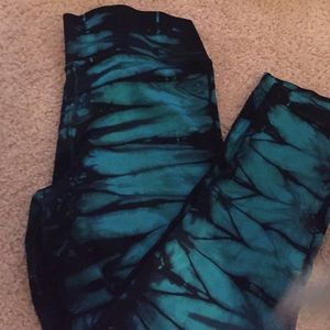 Nux tie dyed Capri leggings
