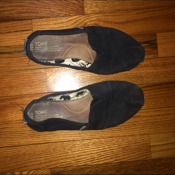 Toms