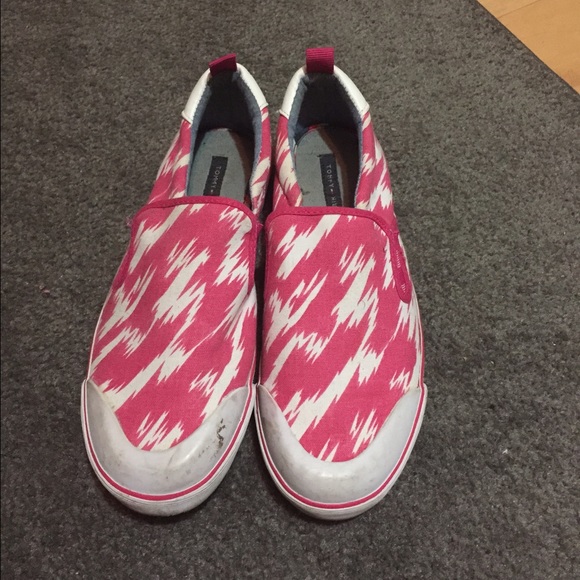 Tommy Hilfiger Slide On Shoes💞