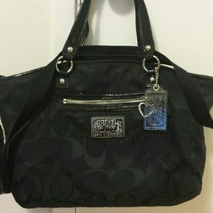 Large shoulder bag