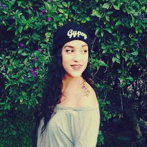 Brandy Melville Gypsy Beanie