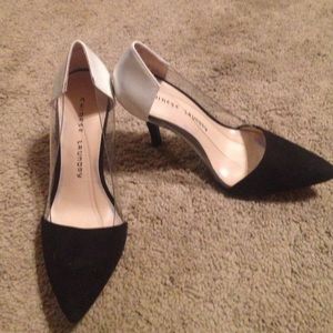 Chinese Laundry pumps