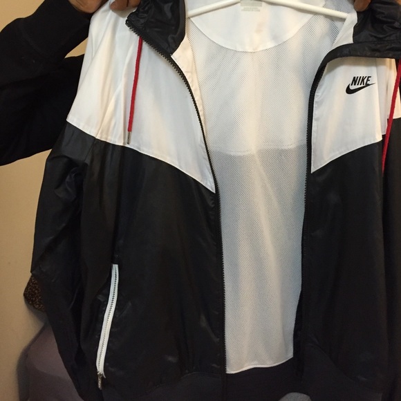 Nike windbreaker