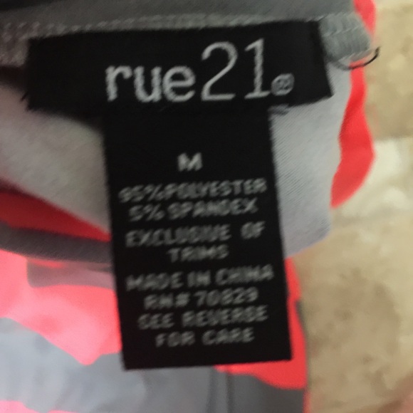 Skirt - Picture 2 of 2