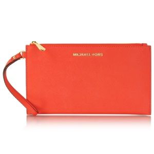 NWOT - Michael Kors Large Jet Set Travel Zip