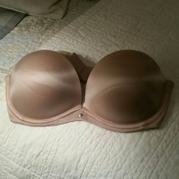 "Very Sexy" Strapless VS Bra 32C