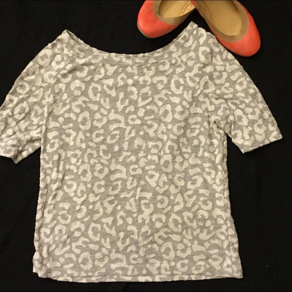 ✨SOLD✨ Loft Leopard Print Terry Tee