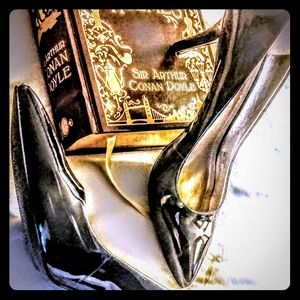 BCBG Paris Pointed High Heels