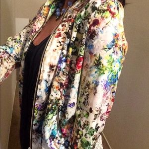 ZARA TRAFALUC (trf) Silky Digital Flower Bomber M