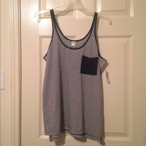 ❤NEW! ️OLD NAVY Shirt❤️