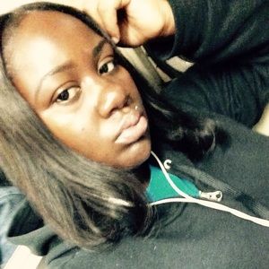 Meet your Posher, Malika