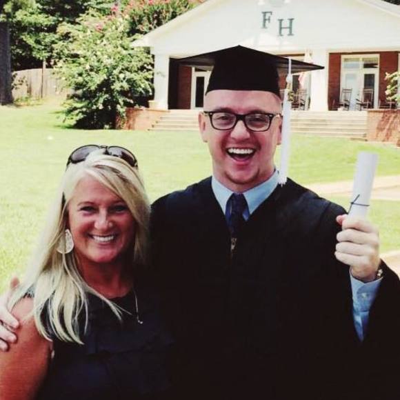 Meet your Posher, Lisa - Picture 1 of 1