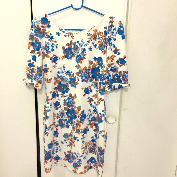 Half Sleeves Printed Blue Flower Dress