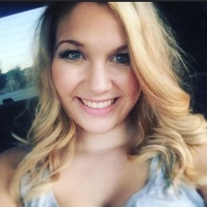 Meet your Posher, Courtney