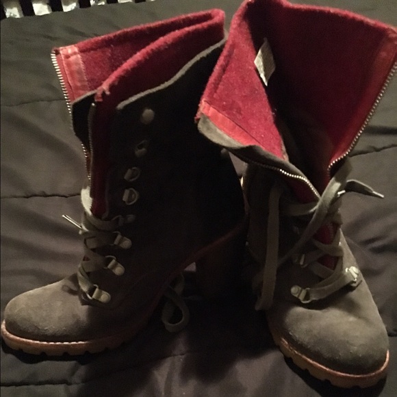Ugg heels boots - Picture 3 of 4