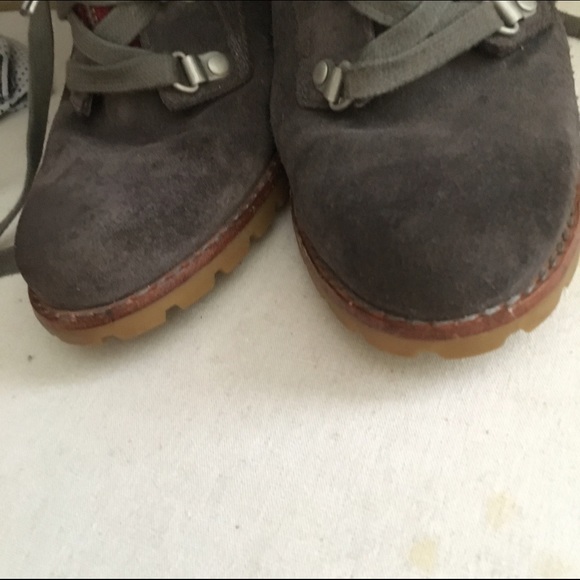 Ugg heels boots - Picture 4 of 4