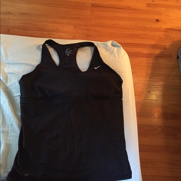 Nike dri fit work out tank built in bra