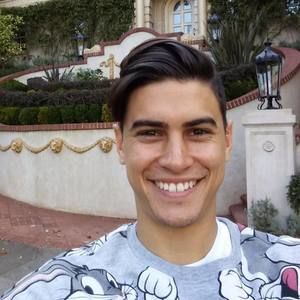 Meet your Posher, Eric