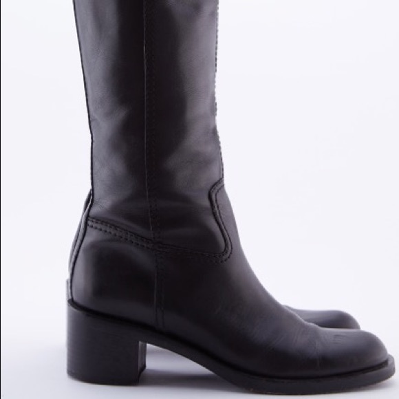 Gucci black leather boots with gold hardware