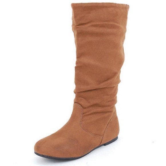 🚫 SOLD 🚫 Hazel suede ruched below the knee boot - Picture 2 of 4
