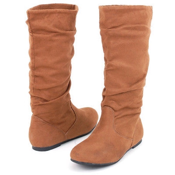 🚫 SOLD 🚫 Hazel suede ruched below the knee boot - Picture 3 of 4