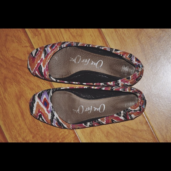 TOMS One for One Patterned Flats