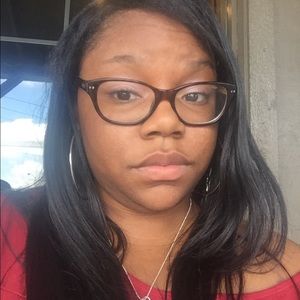 Meet your Posher, Aasha