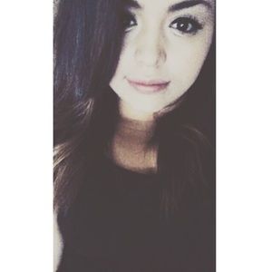 Meet your Posher, Eva