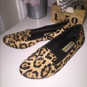 Steve Madden leopard flats size 5.5