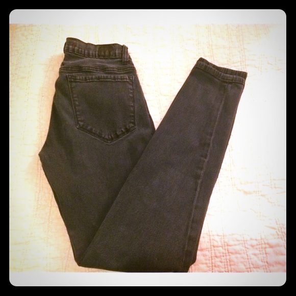 BDG cigarette midrise skinny jeans