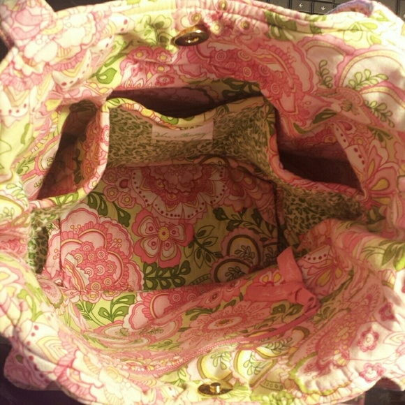π»Pink&Green Vera Bradley!π» - Picture 3 of 4