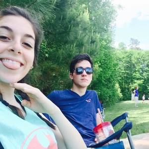 Meet your Posher, Kayla