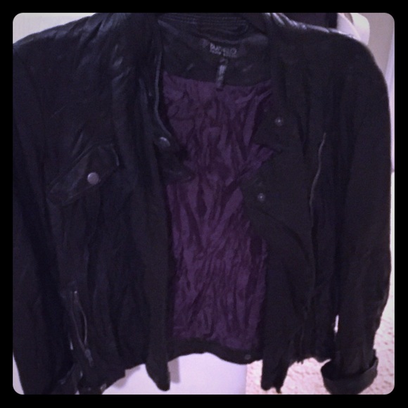 H&M jacket wore it 2 times I had it for 3 months