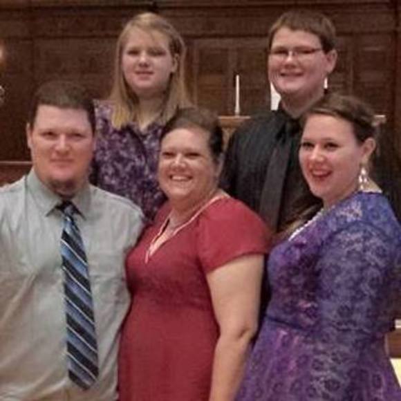 Meet your Posher, Emmalien - Picture 1 of 1