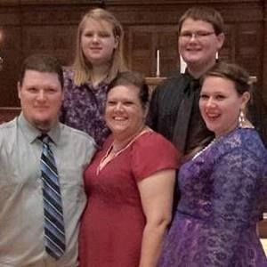 Meet your Posher, Emmalien