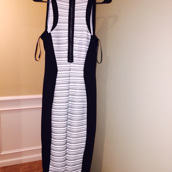 Bodycon Illusion Dress - Picture 2 of 3