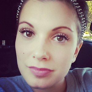 Meet your Posher, Abbey