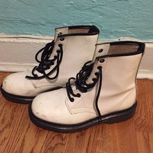 look alike Dr martens