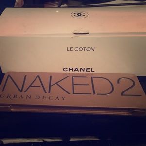 Urban Decay naked 2 palette + YSL lipstick
