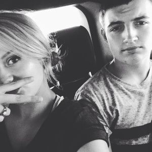 Meet your Posher, Paxton