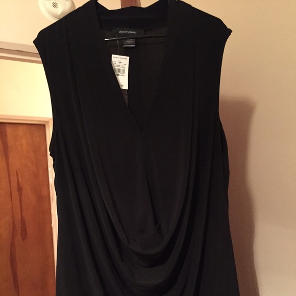 BNWT sleeveless top