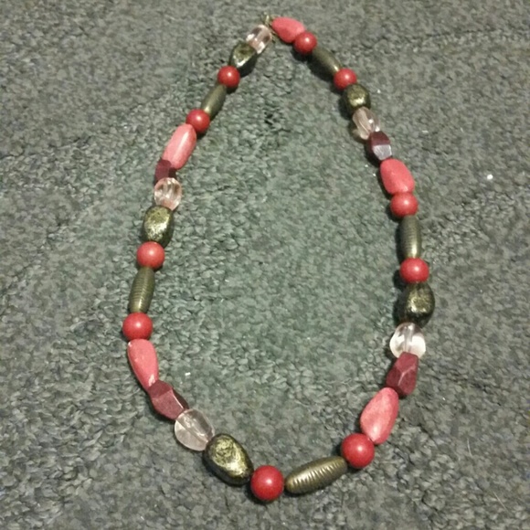 Red Necklace - Picture 1 of 1