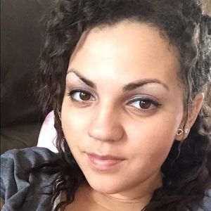 Meet your Posher, Breanna