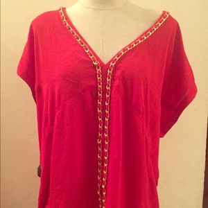👄NWOT 2B Bebe Red Blouse w/Gold Chain Accents 👄
