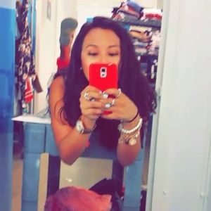 Meet your Posher, Laura