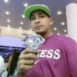 Meet your Posher, Royal elprotagonista