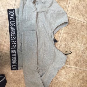 💣Forever 21 gray crop top💣