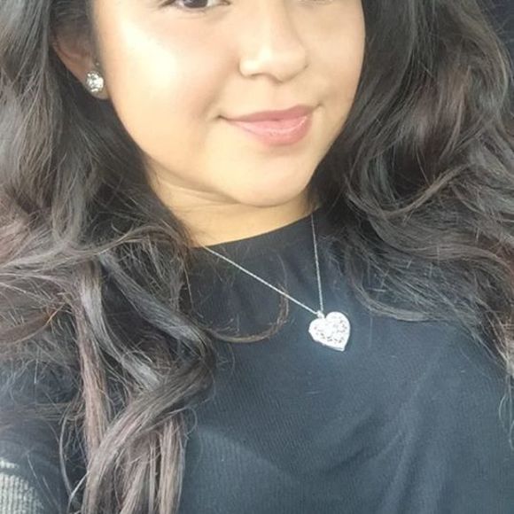 Meet your Posher, Kimberly - Picture 1 of 1